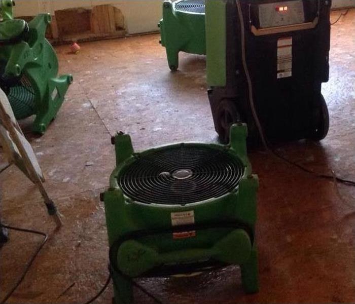 air movers drying out a ceiling in a home in Memphis, TN